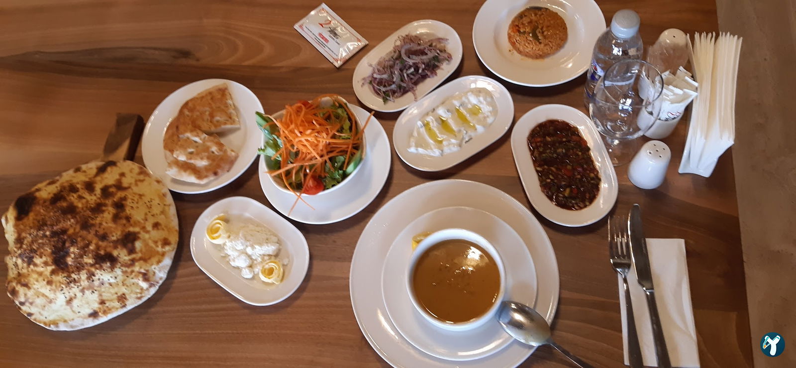 2 Ahmet Restaurant