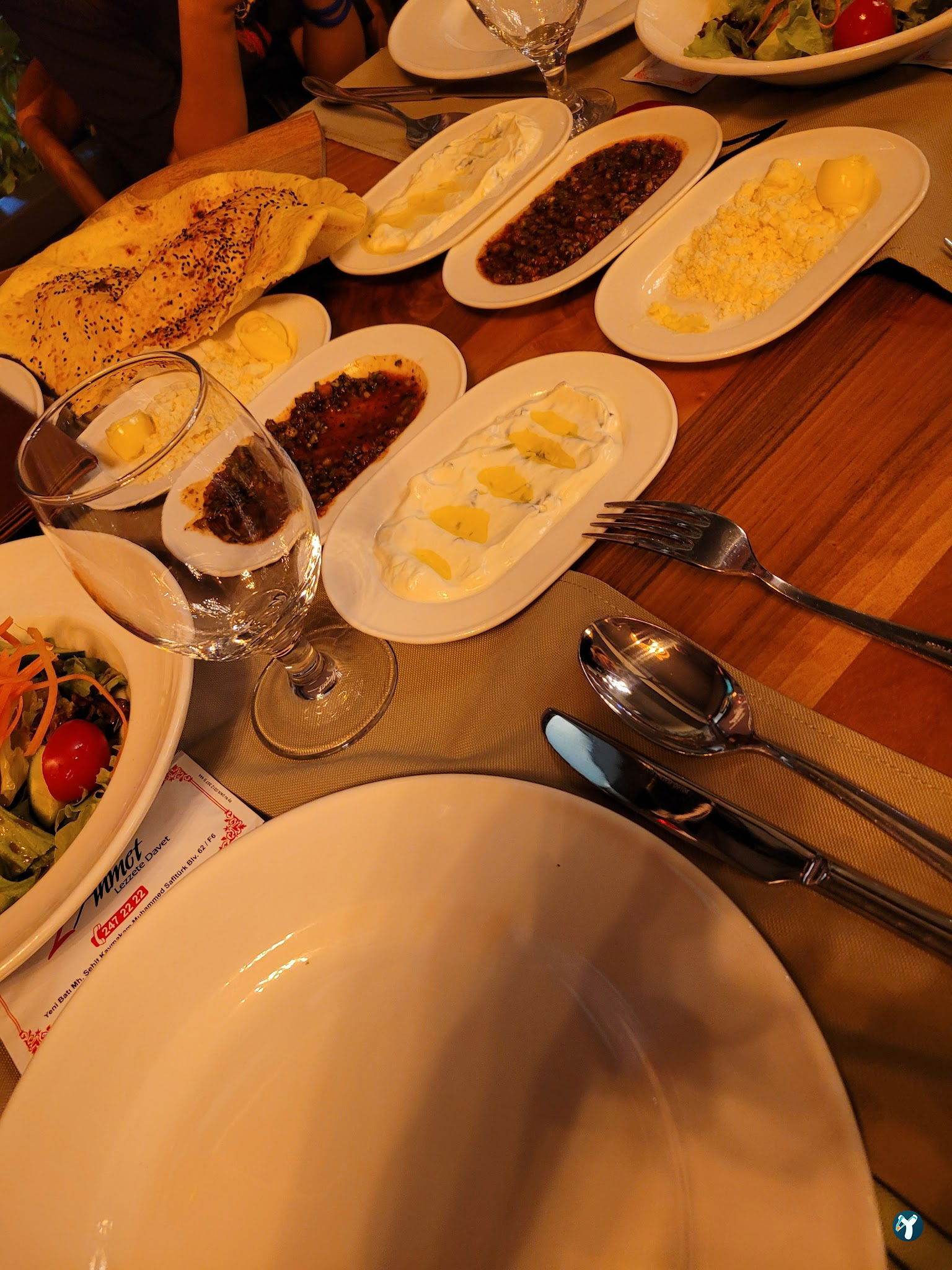 2 Ahmet Restaurant