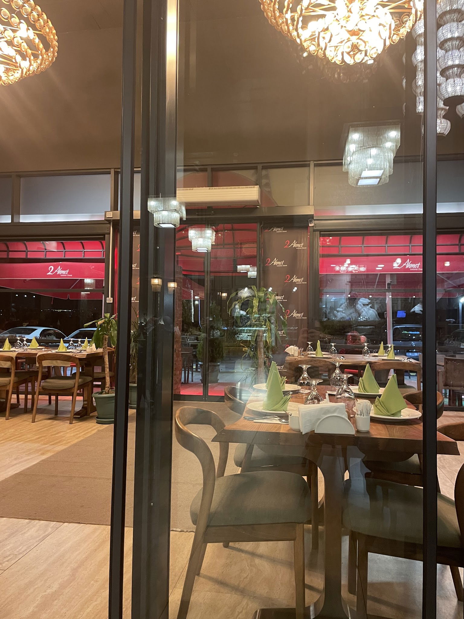 2 Ahmet Restaurant