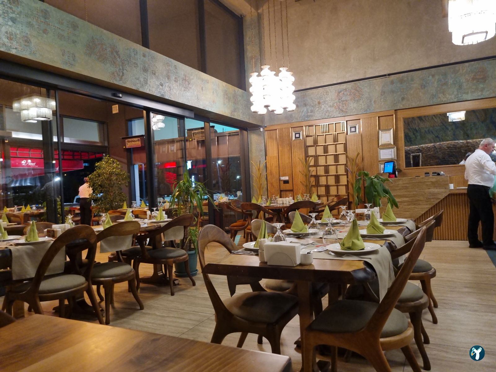 2 Ahmet Restaurant