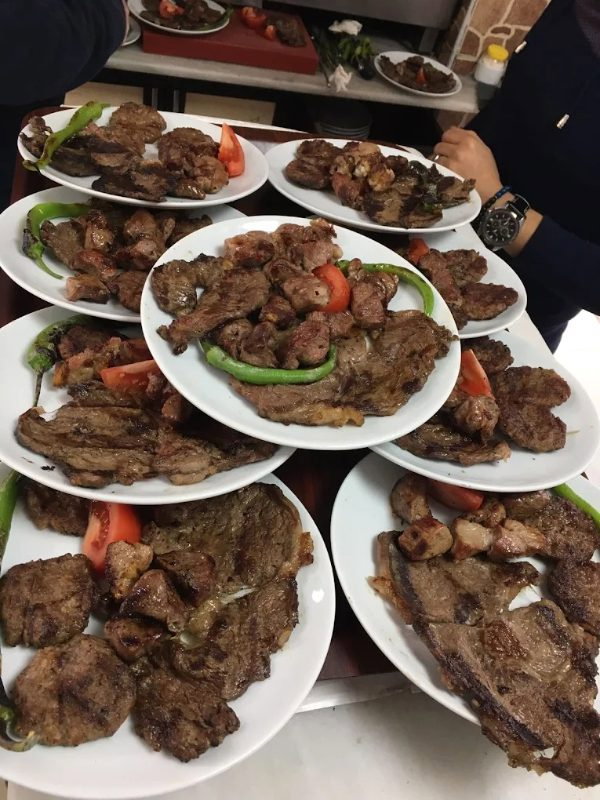 Hasan Usta (Yerli Köfte)