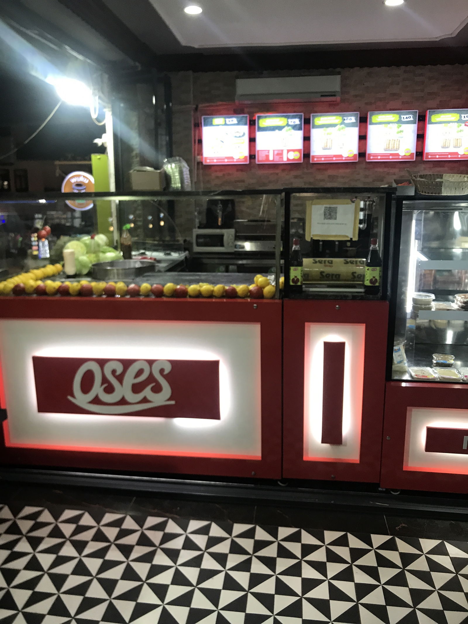 Meşhur Adıyaman Çiğköftecisi Ömer Aybak