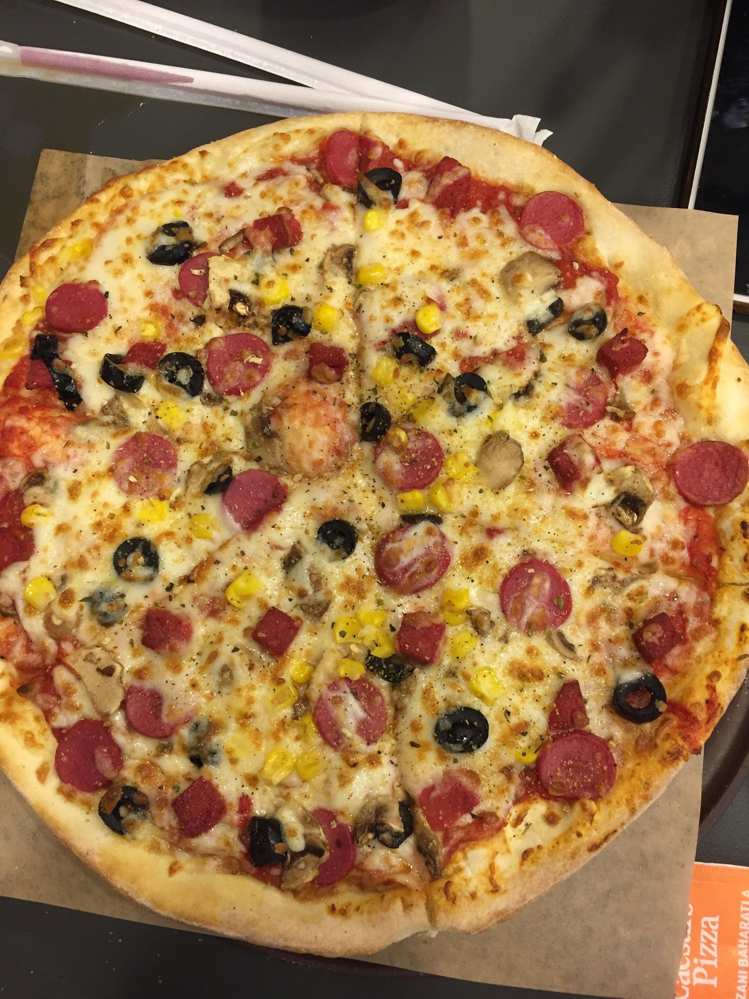 Little Caesars Sultanbeyli Şubesi