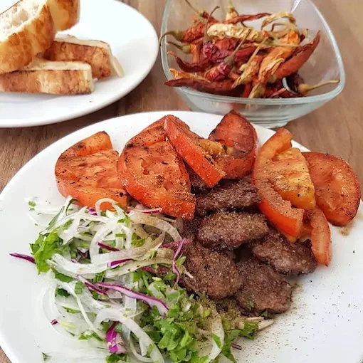 Çavuş ‘ Un Yeri Meşhur Muğla Kebabı Ve Köftesi