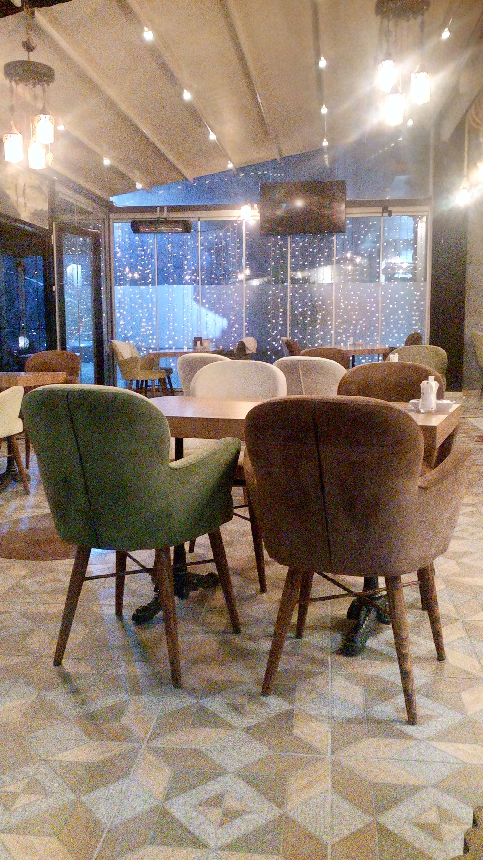 Joy Boss Cafe Bi̇str