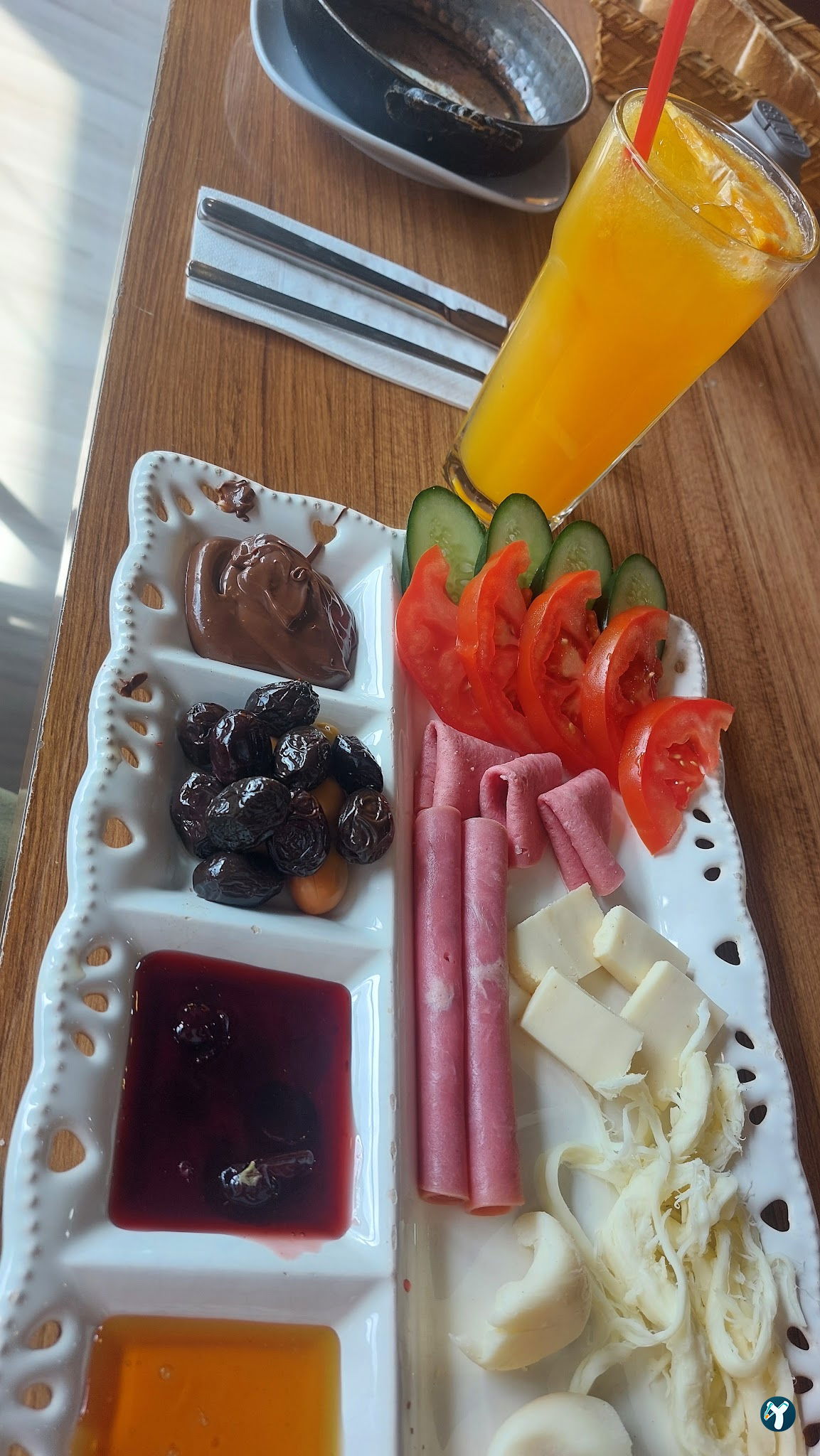 Lavinya Cafe