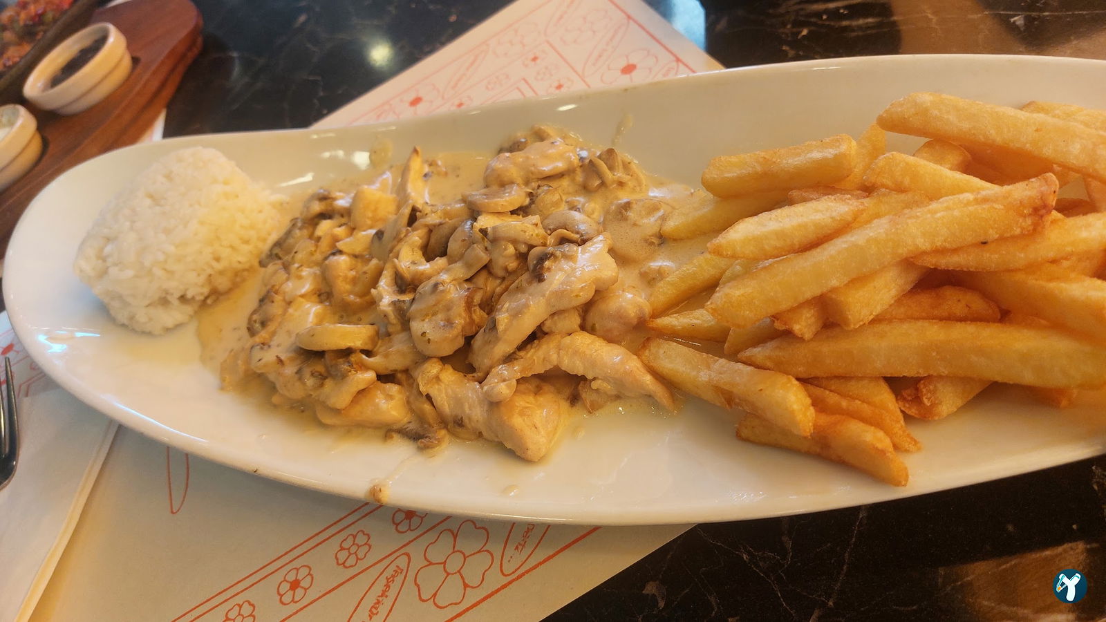 Lavinya Cafe