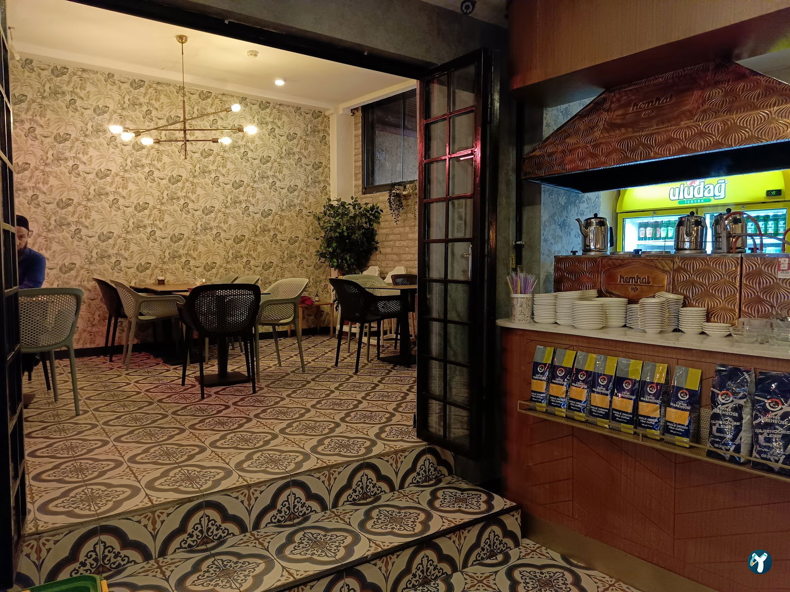 Hemhal Cafe