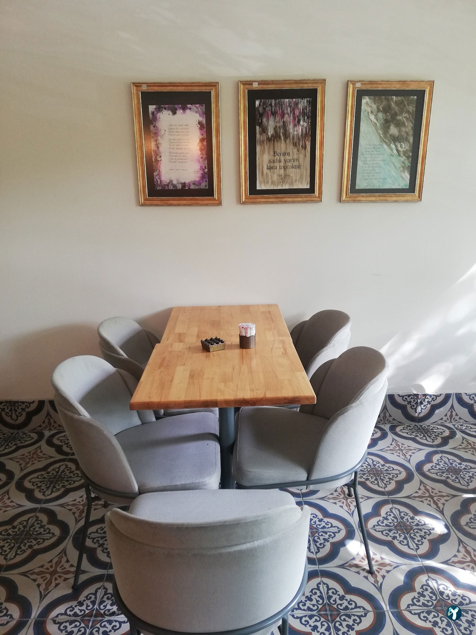 Hemhal Cafe