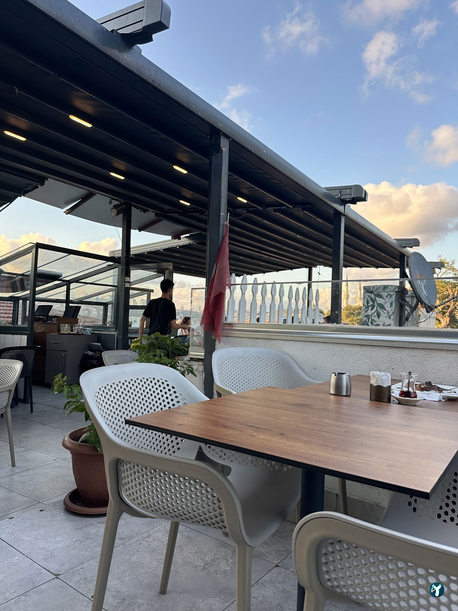 Hemhal Cafe