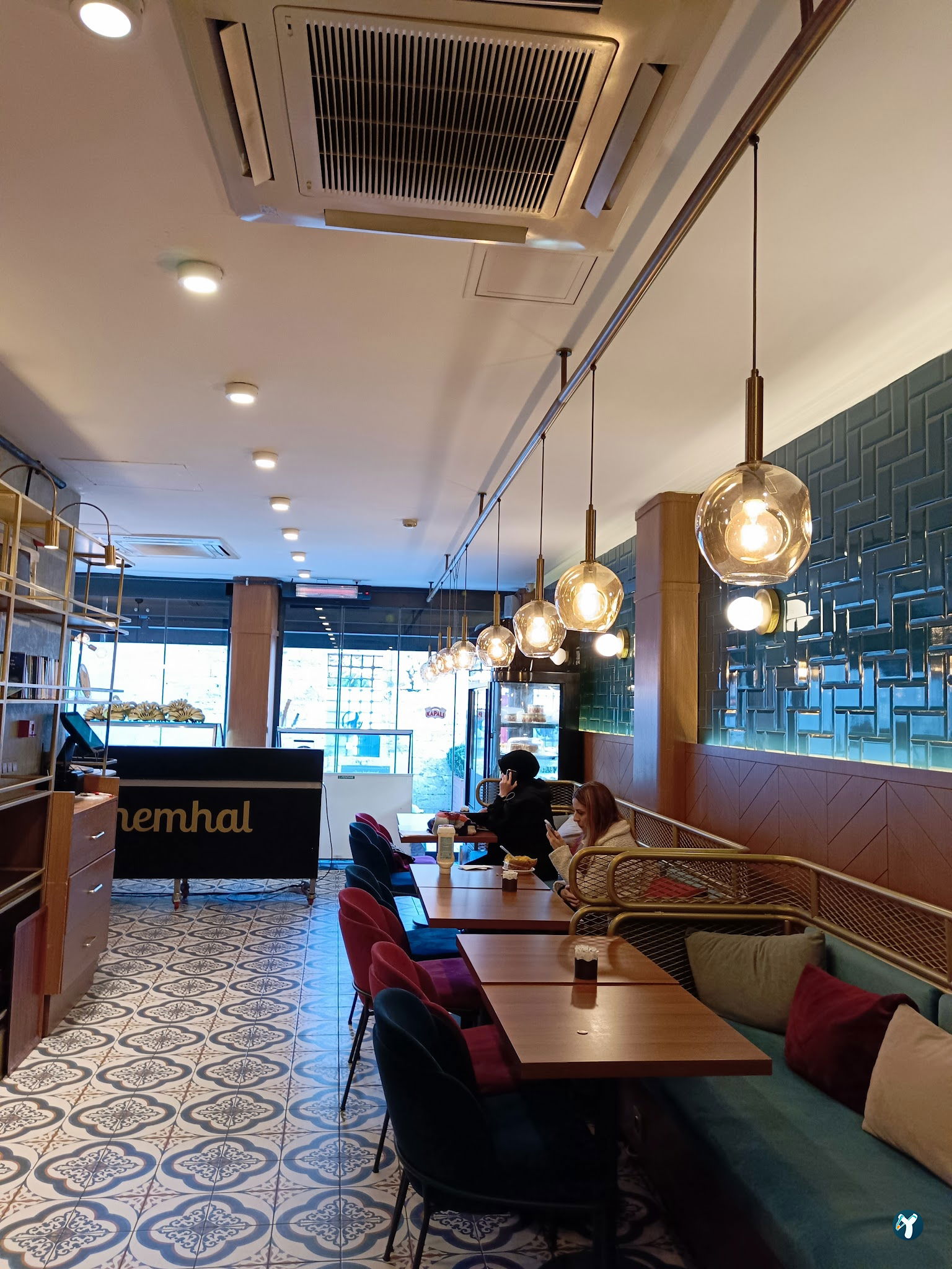 Hemhal Cafe