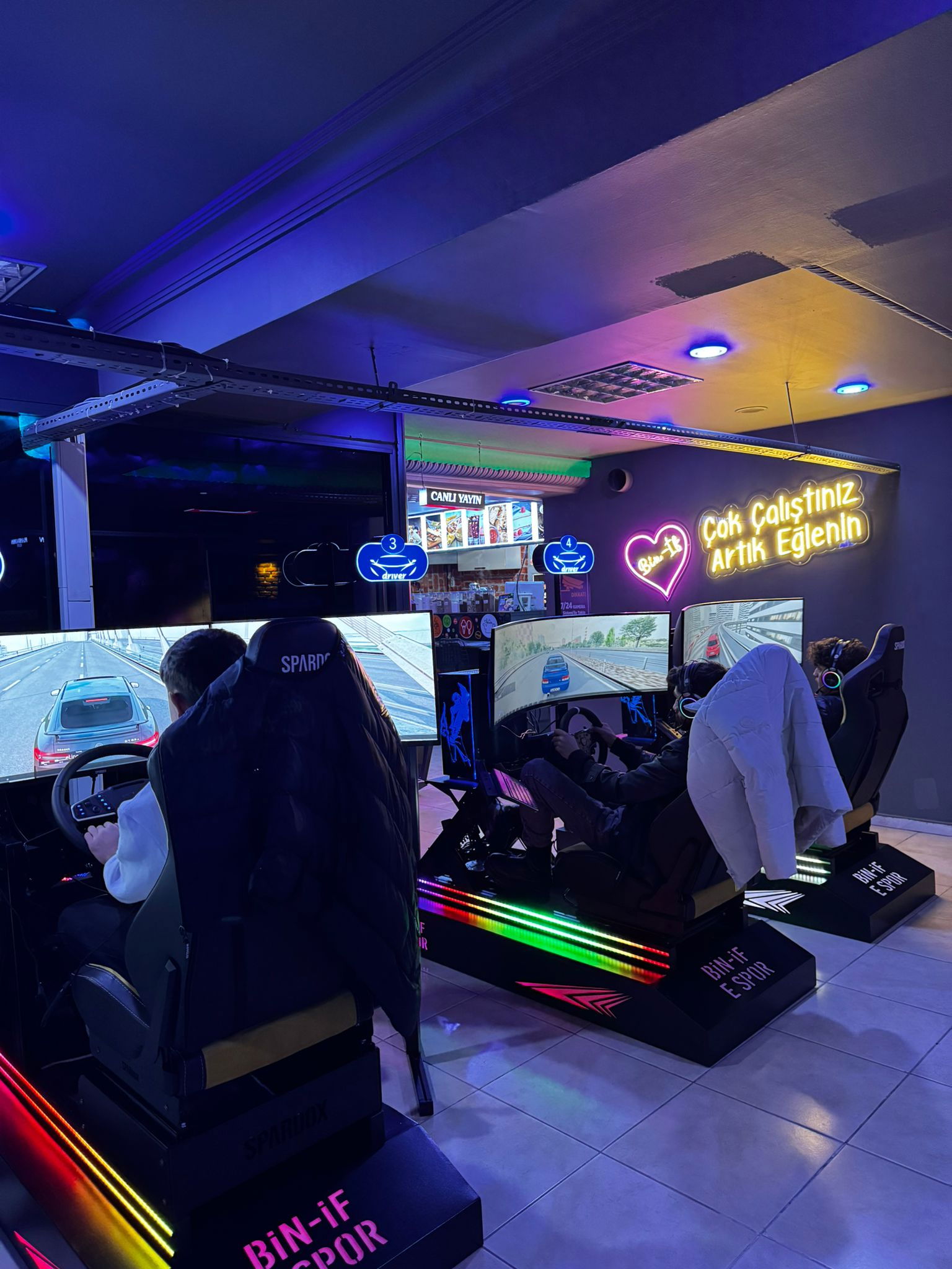 Bin-If E-Spor Merkezi İNternet Cafe Ve Playstatıon Oyun Salonu