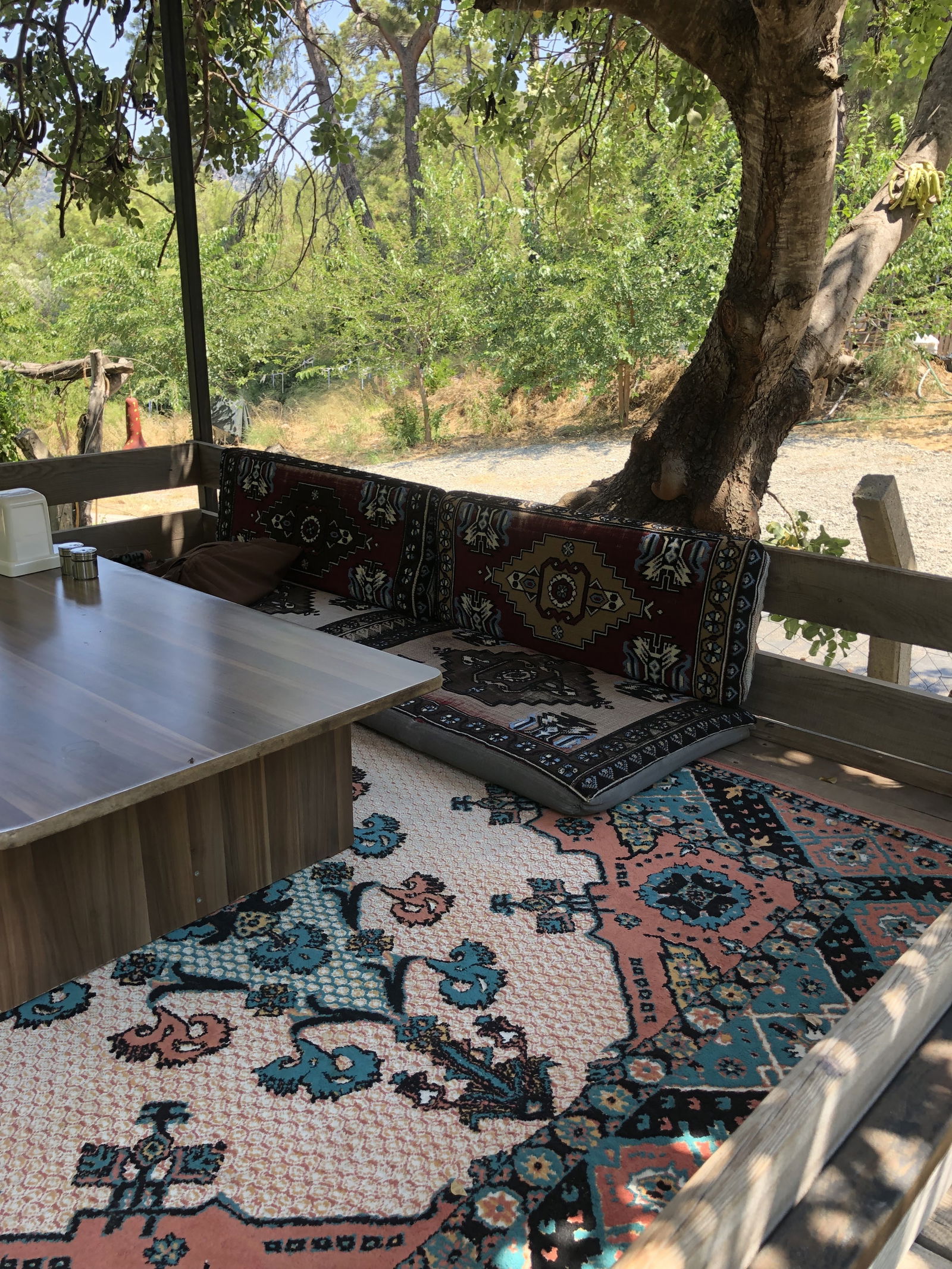 Yörem Gözleme Ve Kahvaltı Bahçesi