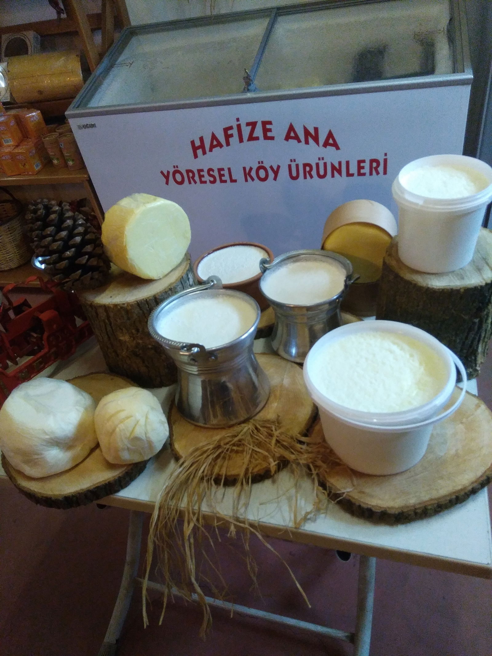 Hafize Ana Yöresel Ürünler Ve Manda Yoğurdu