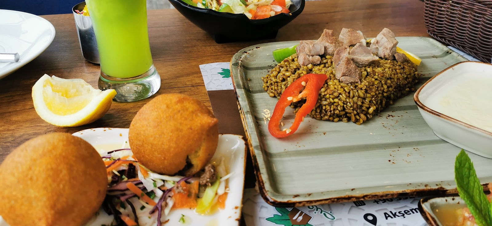 Üzüm Yaprağı Cafe