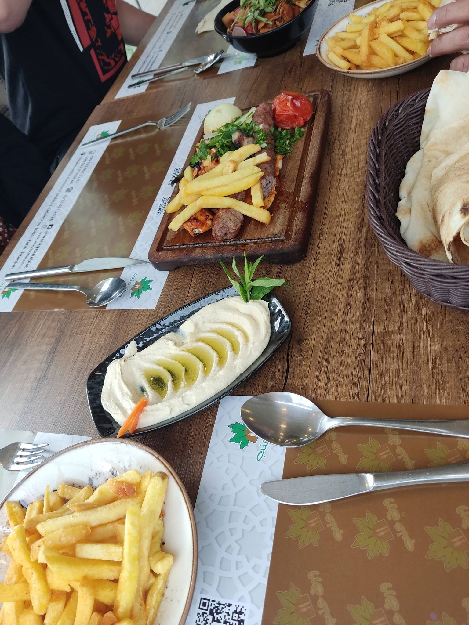 Üzüm Yaprağı Cafe