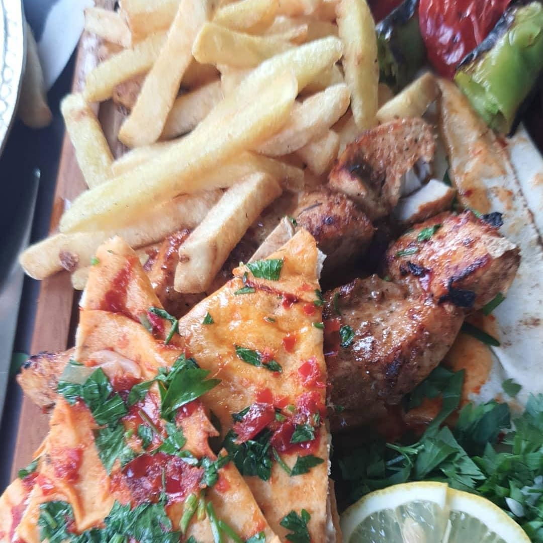 Üzüm Yaprağı Cafe