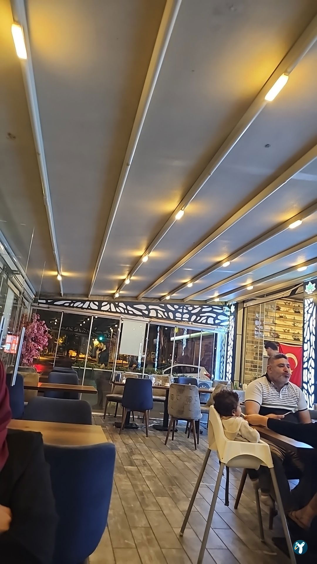 Üzüm Yaprağı Cafe