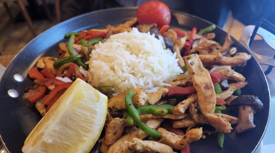 Üzüm Yaprağı Cafe