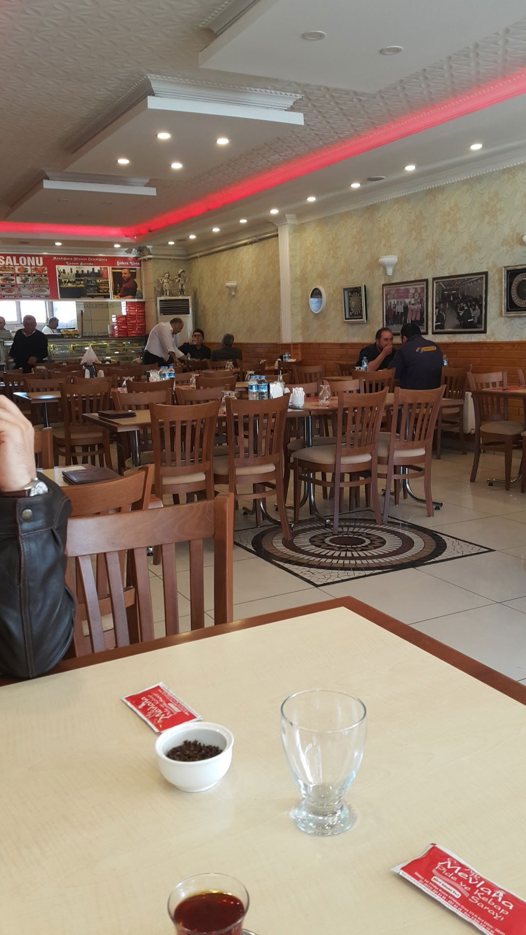 Öz Mevlana Pide Kebap Salonu