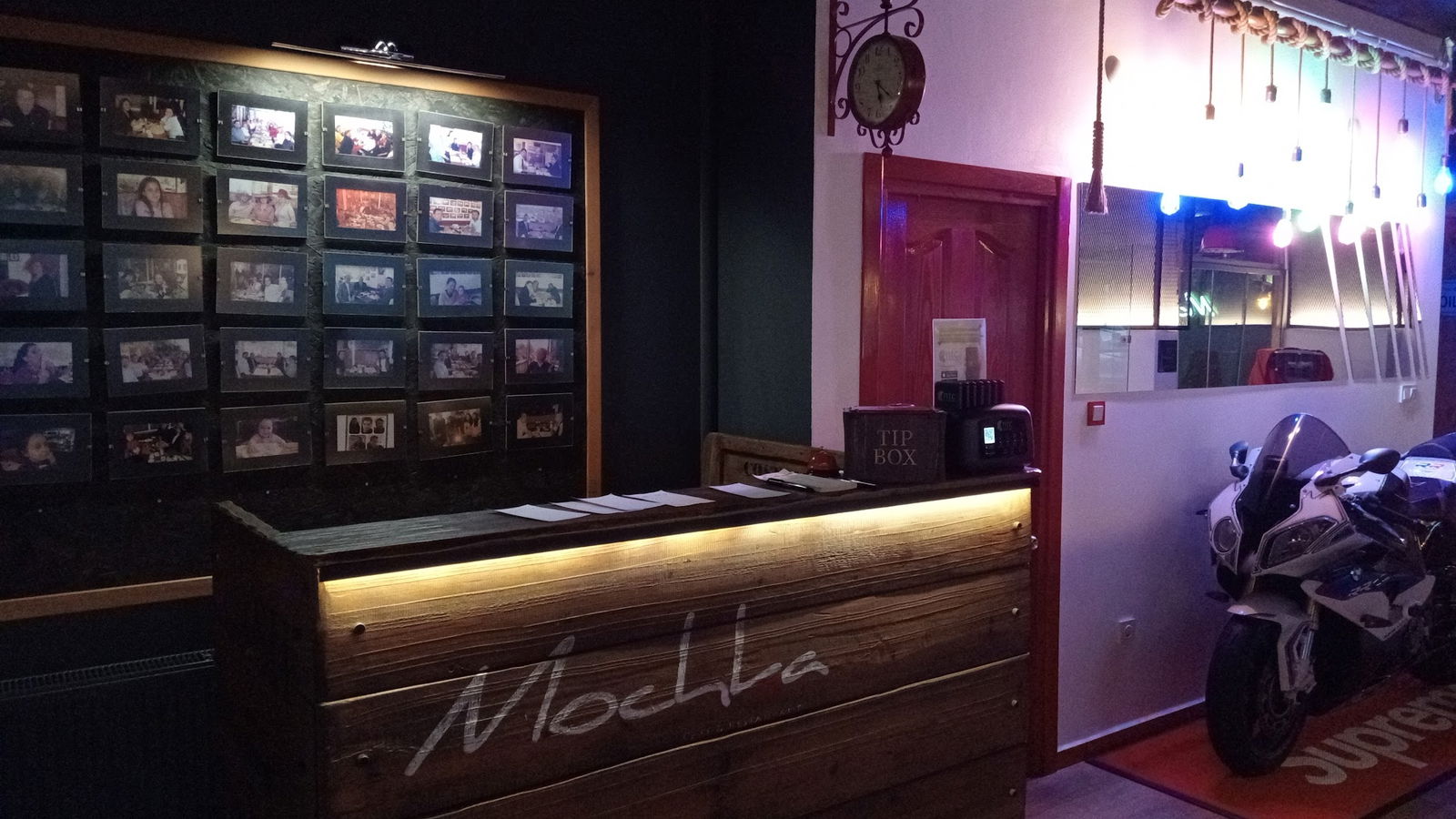 Mochka Cafe & Restaurant