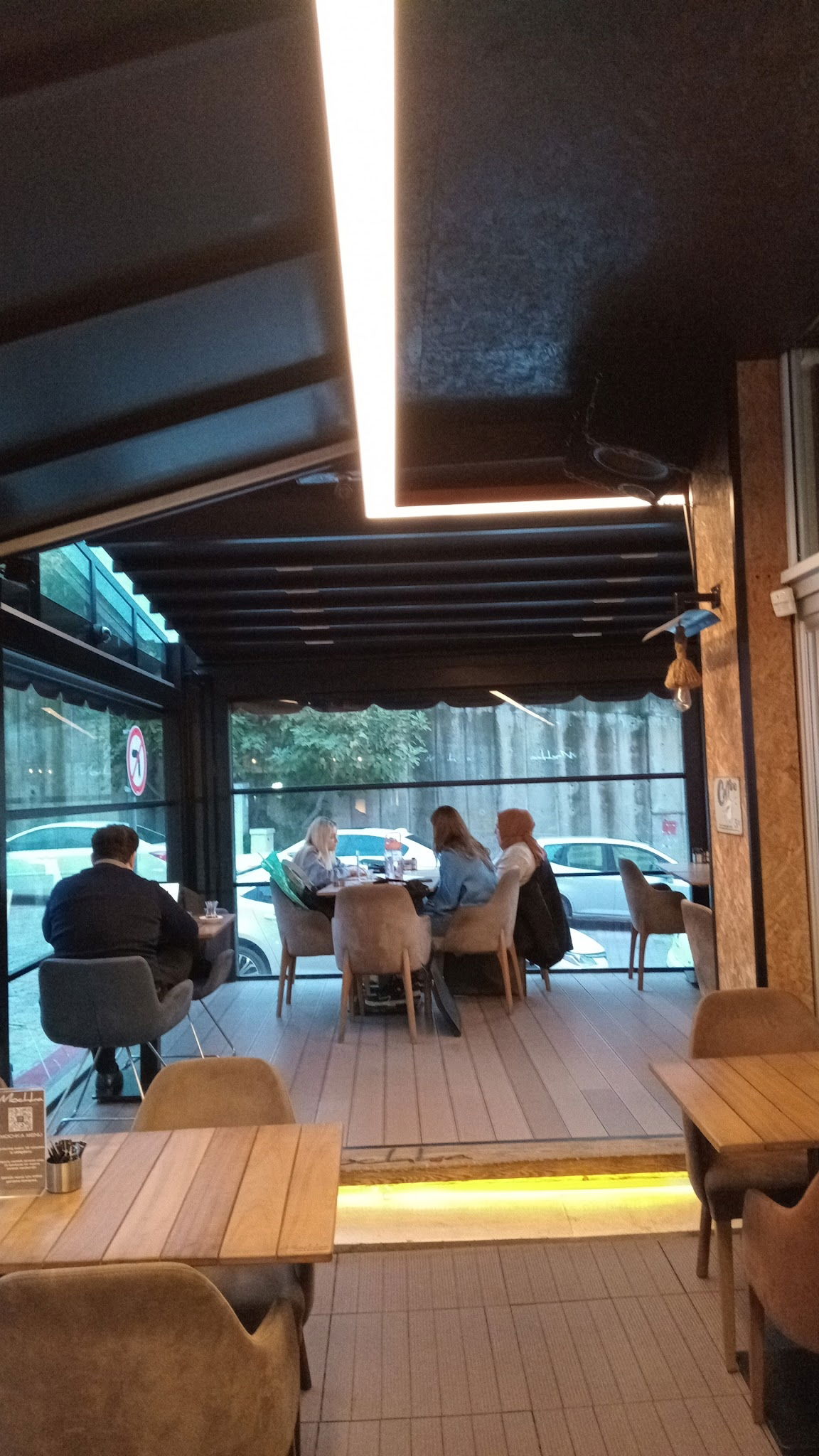 Mochka Cafe & Restaurant