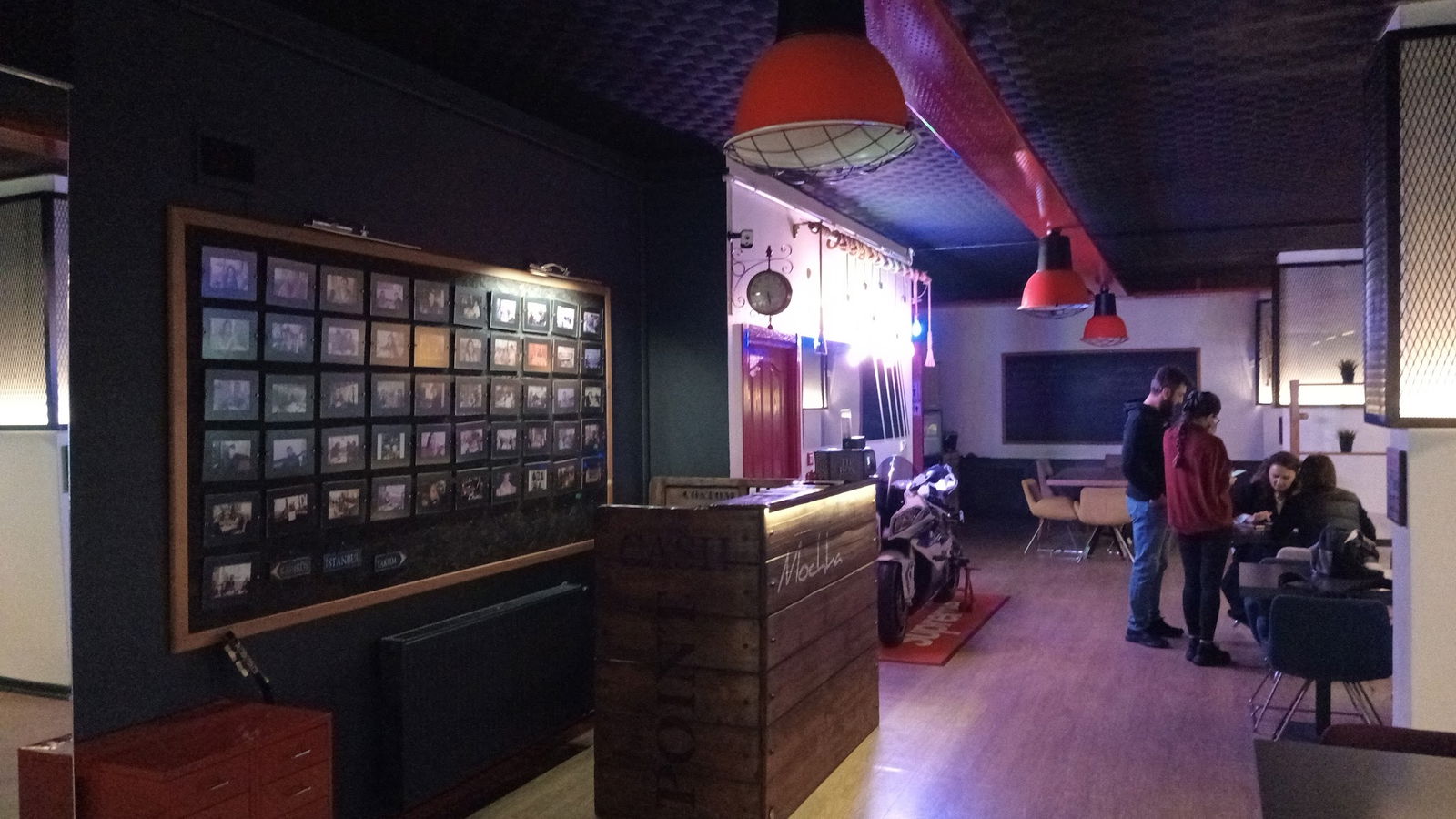 Mochka Cafe & Restaurant