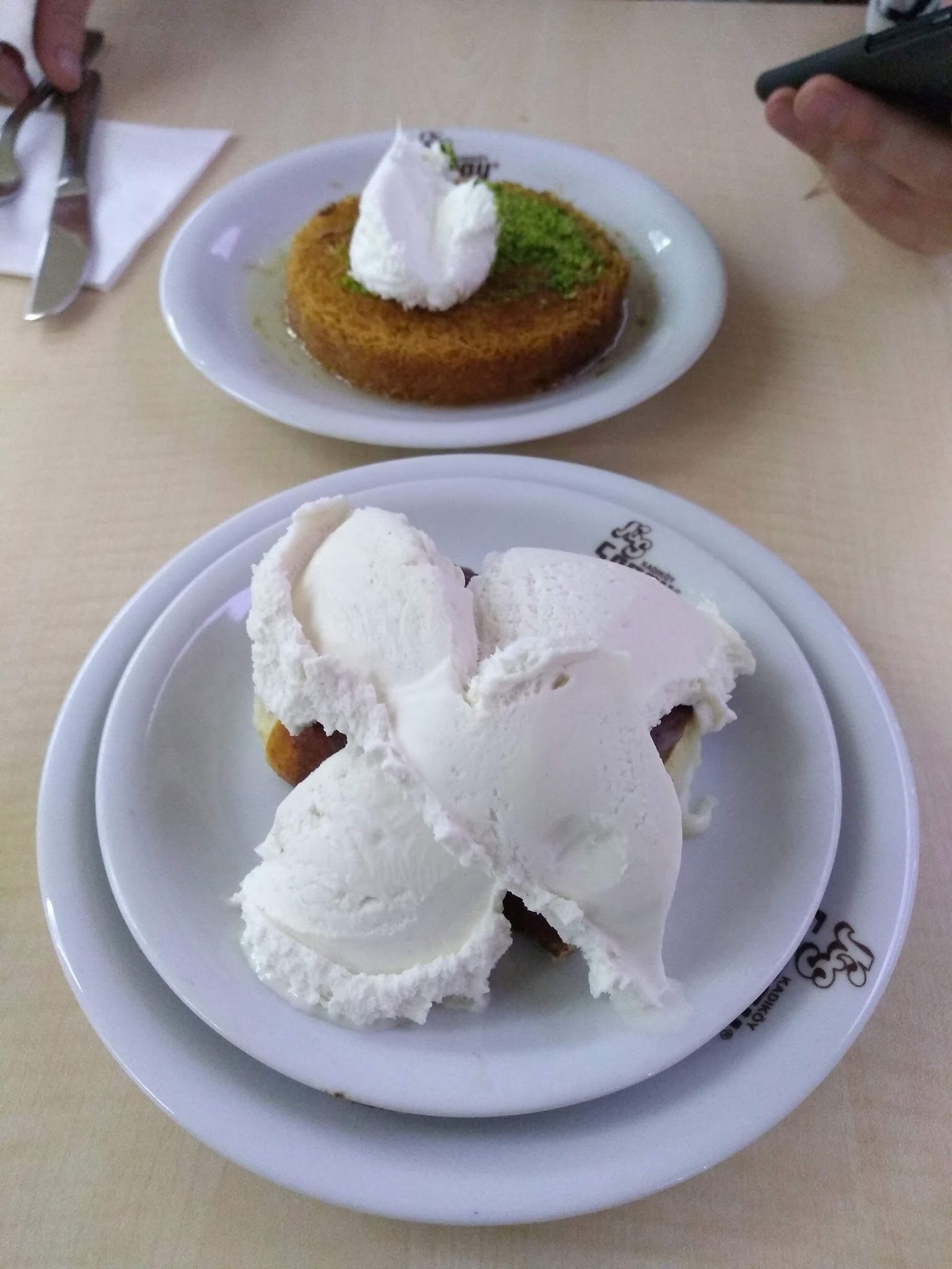 Kadıköy Saray Muhallebicileri