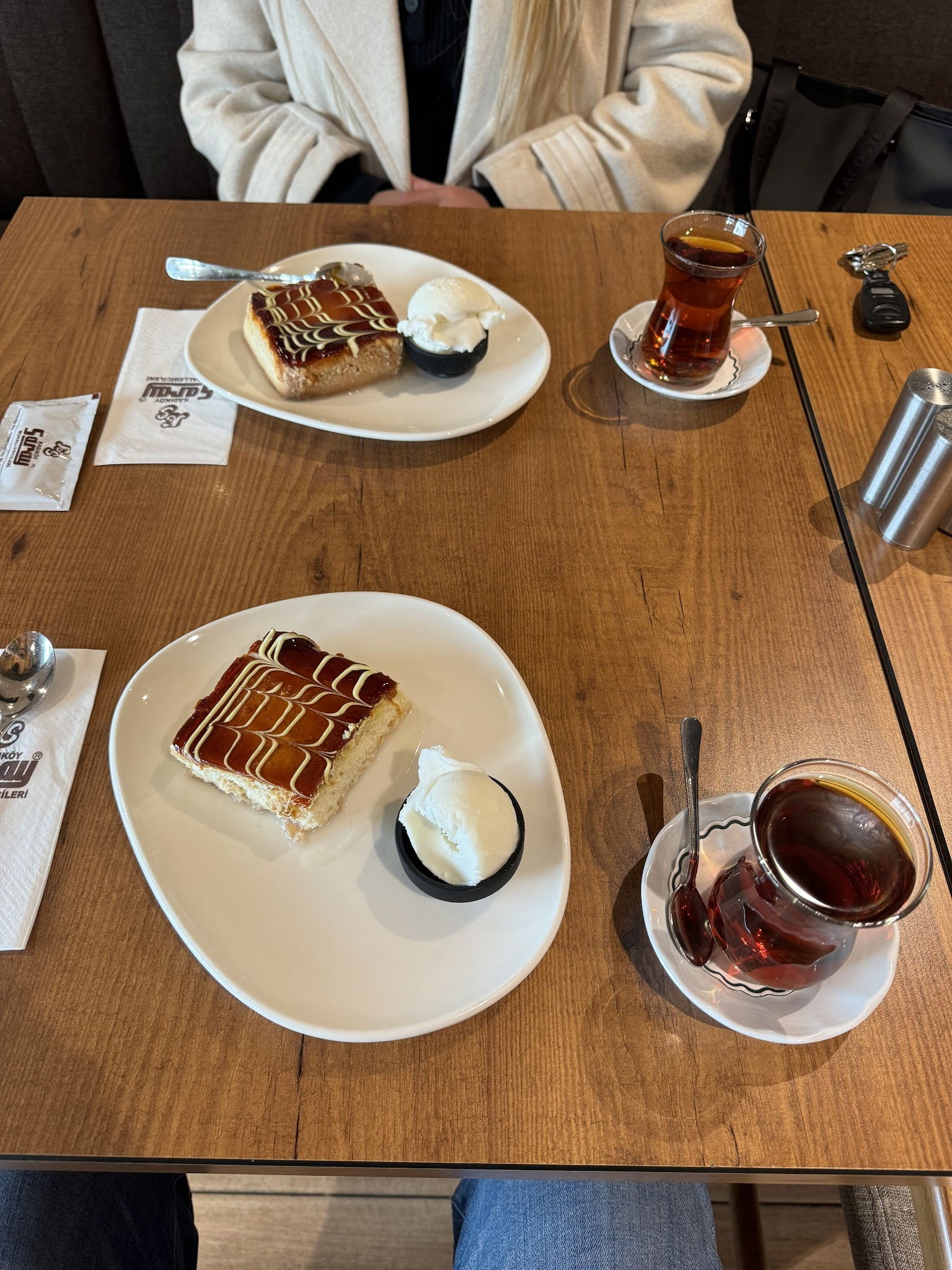 Kadıköy Saray Muhallebicileri