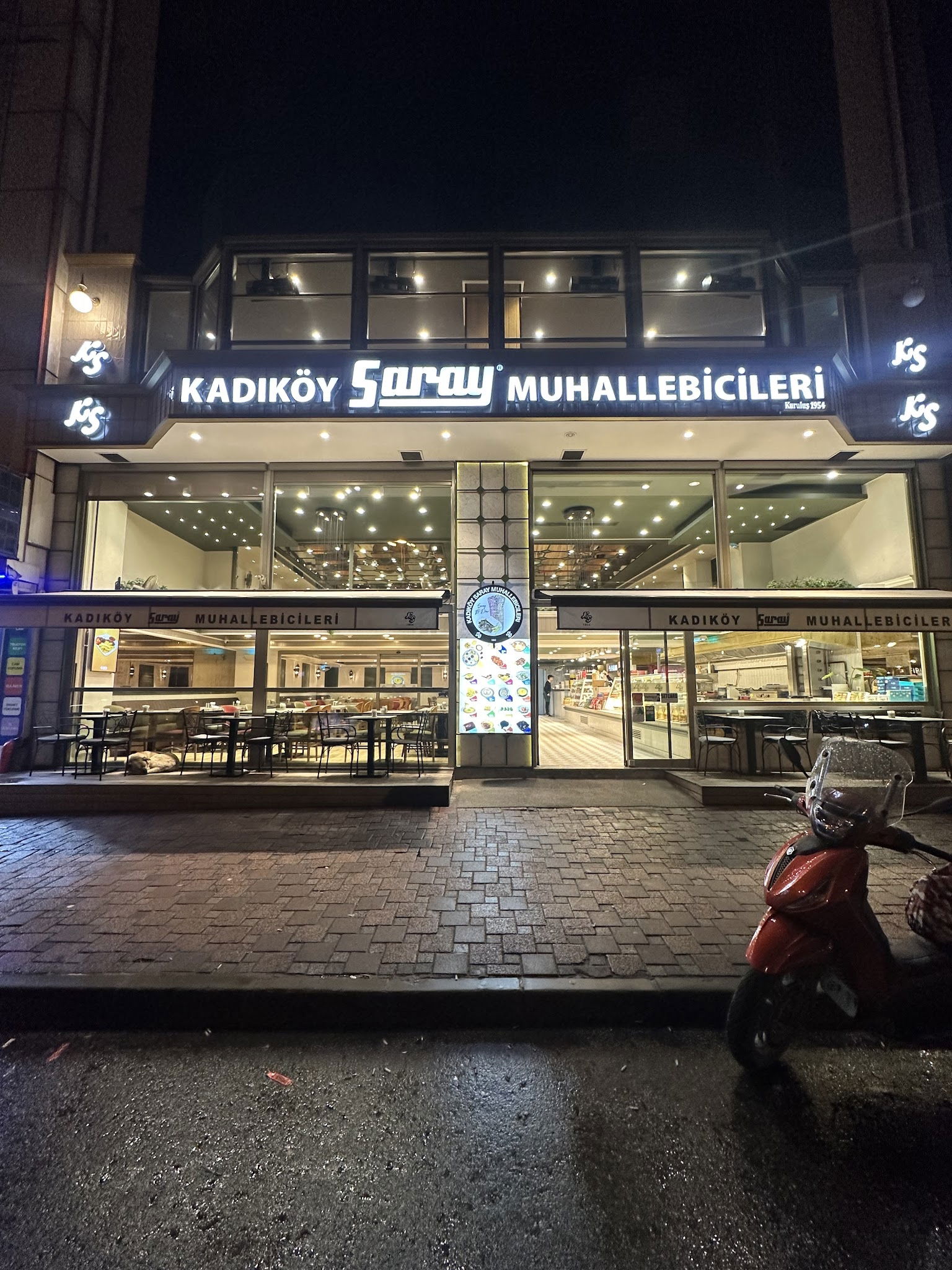 Kadıköy Saray Muhallebicileri
