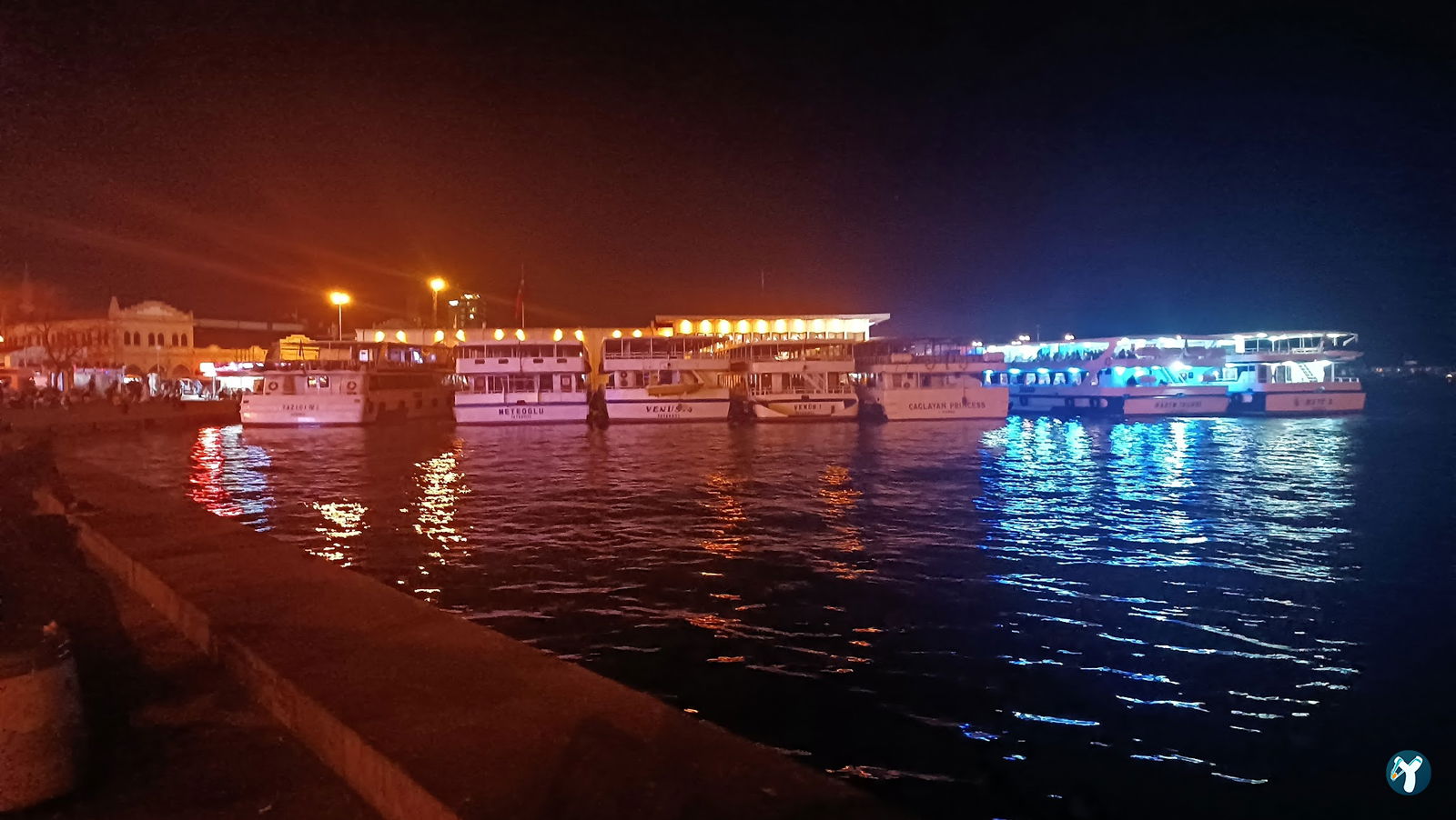 Kadıköy Saray Muhallebicileri