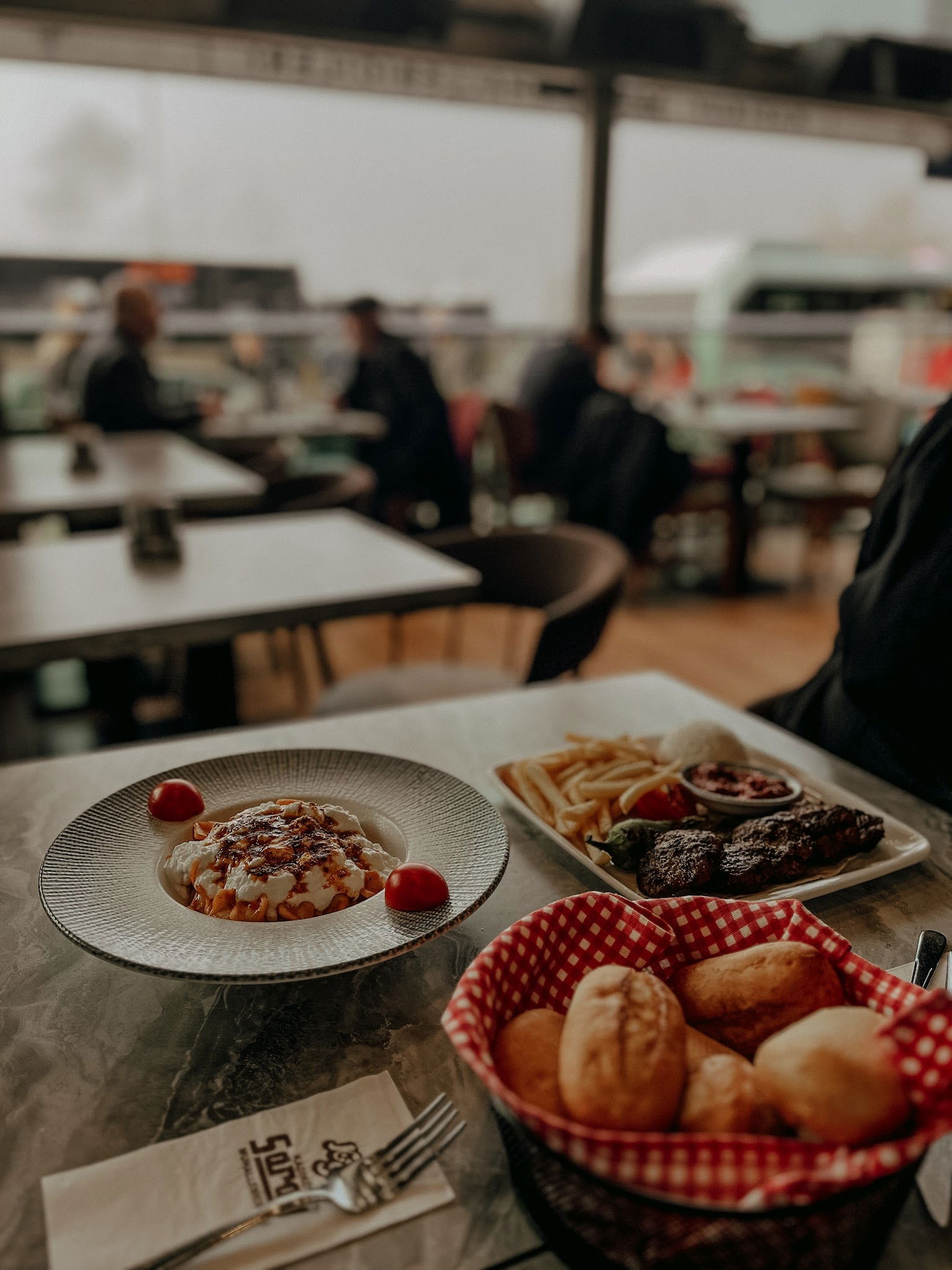 Kadıköy Saray Muhallebicileri