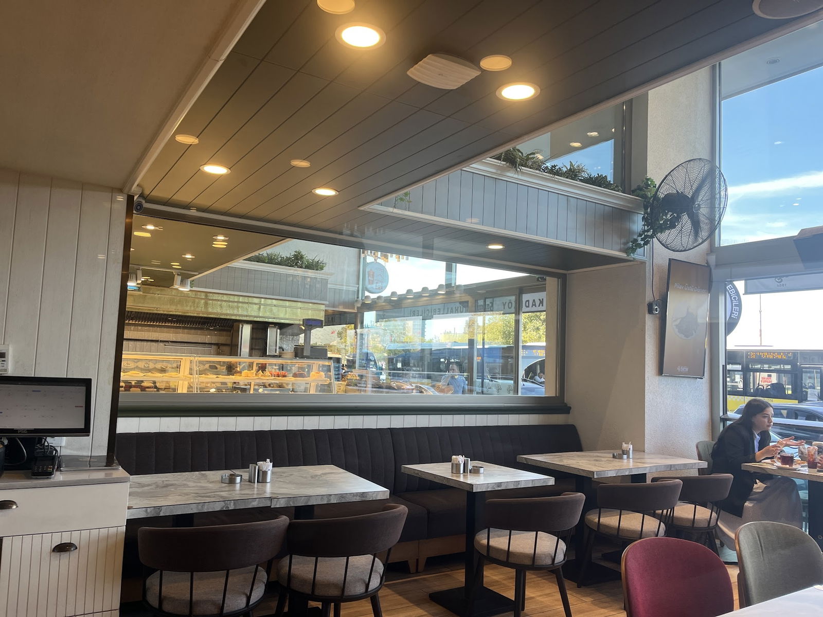 Kadıköy Saray Muhallebicileri