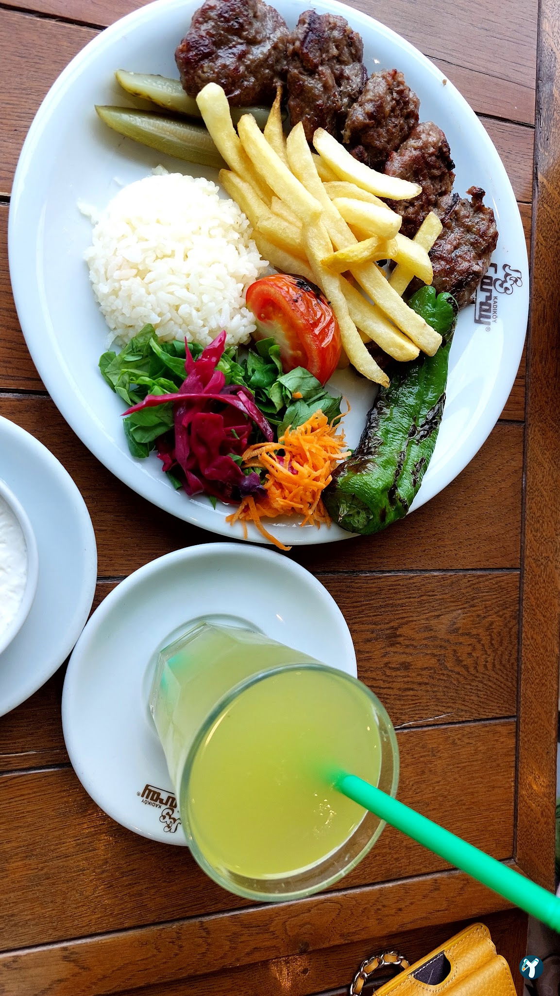 Kadıköy Saray Muhallebicileri