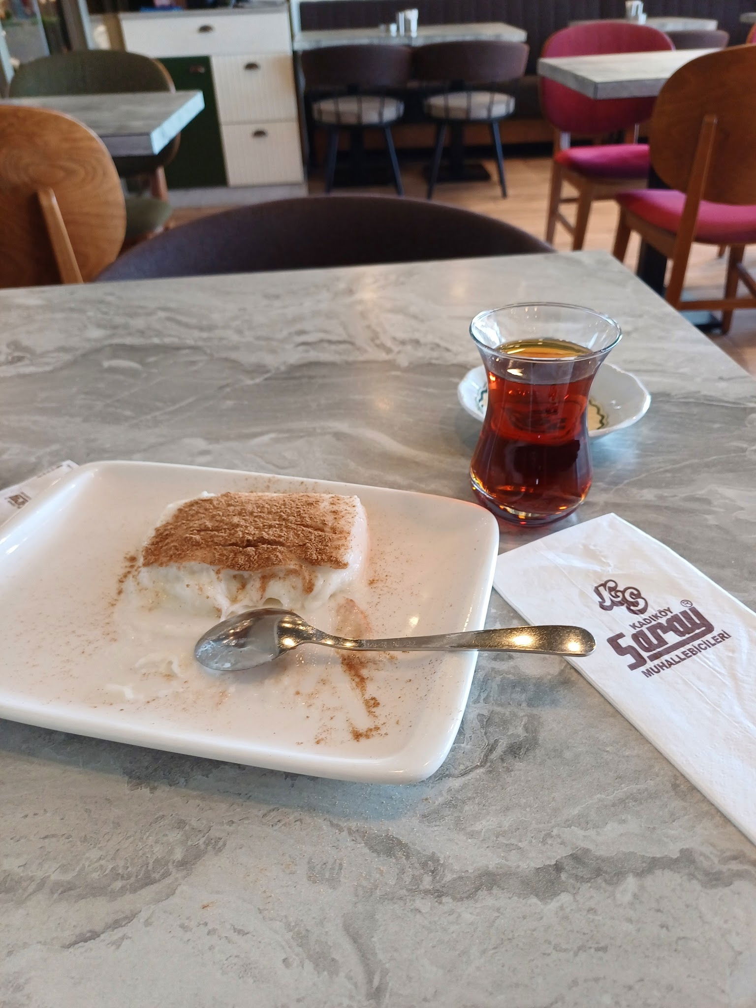 Kadıköy Saray Muhallebicileri