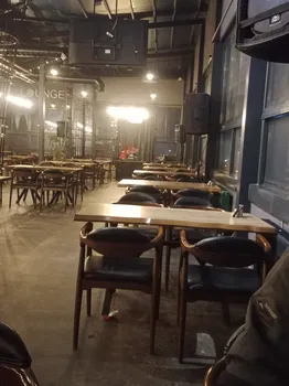 Darius Lounge resimleri