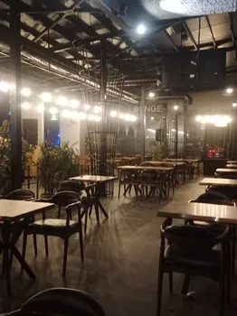 Darius Lounge resimleri