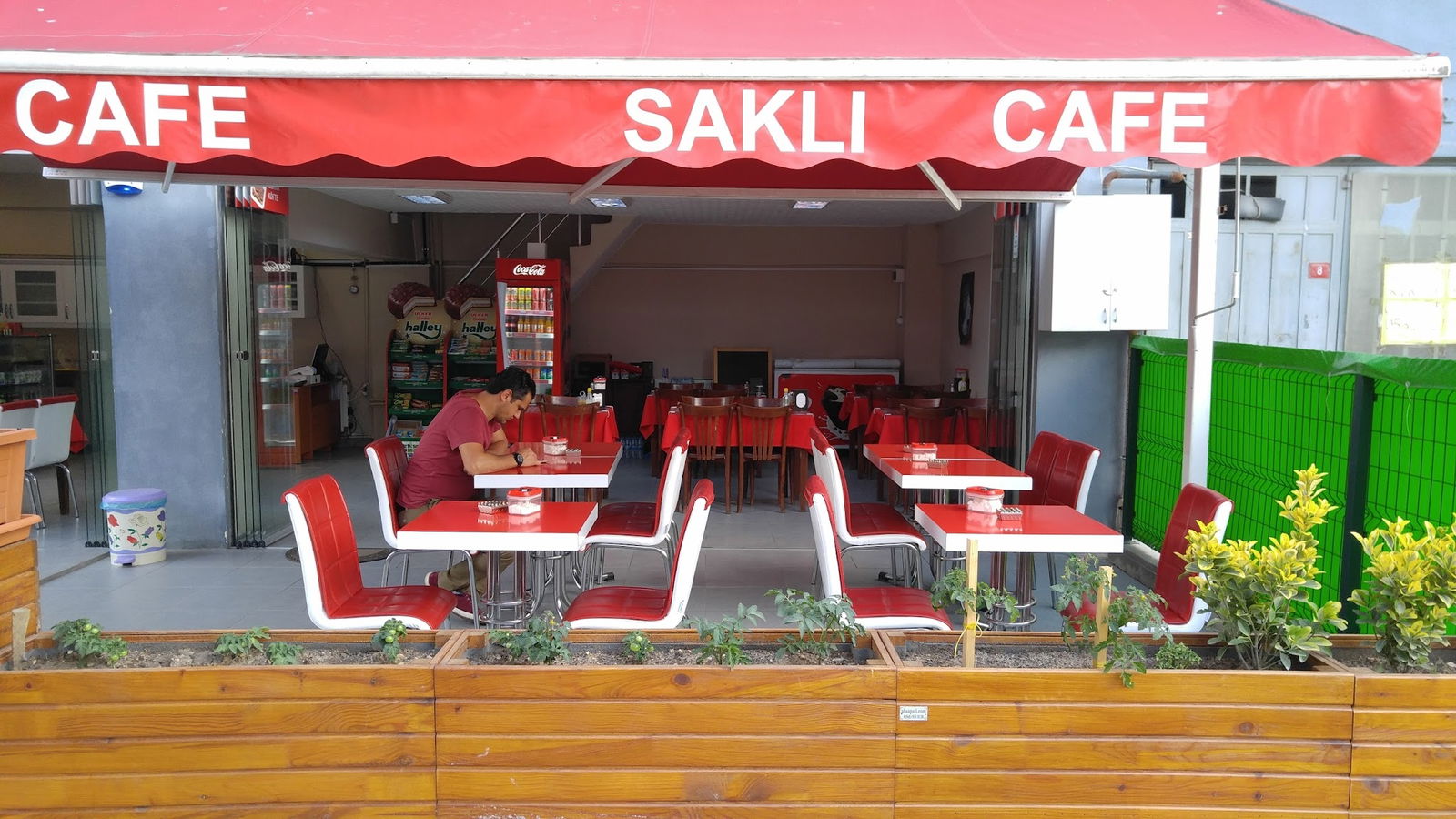 Sakli Cafe