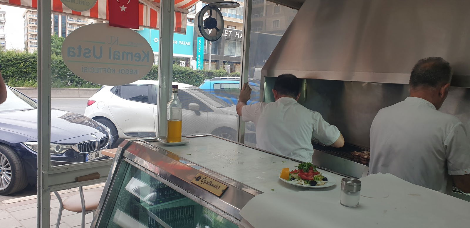 İnegöl Köftecisi Kemal Usta