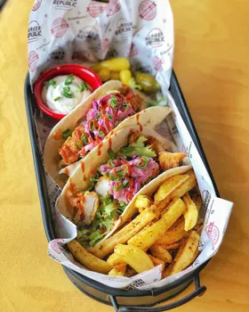Burger Republic Karşıyaka resimleri