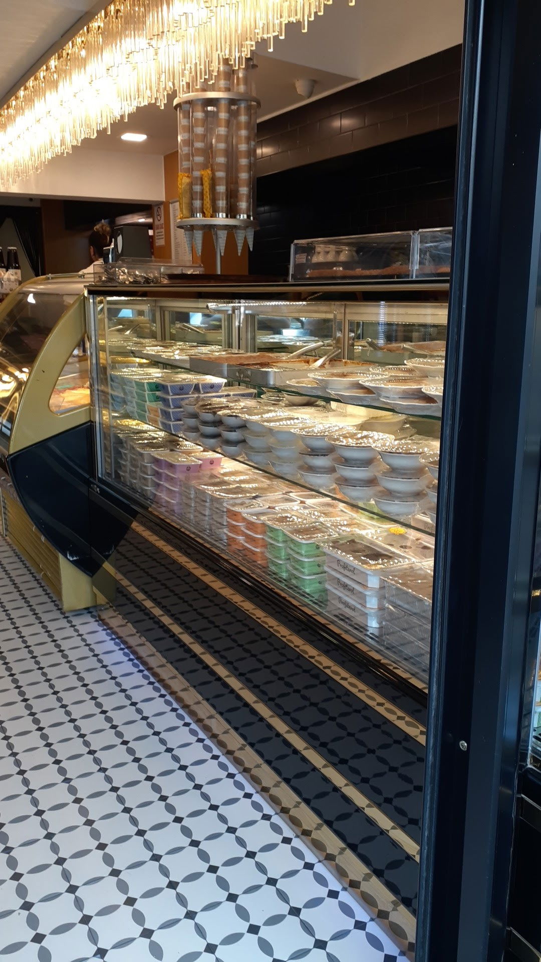 Bolulu Hasan Usta Gazi̇emi̇r Şubesi̇