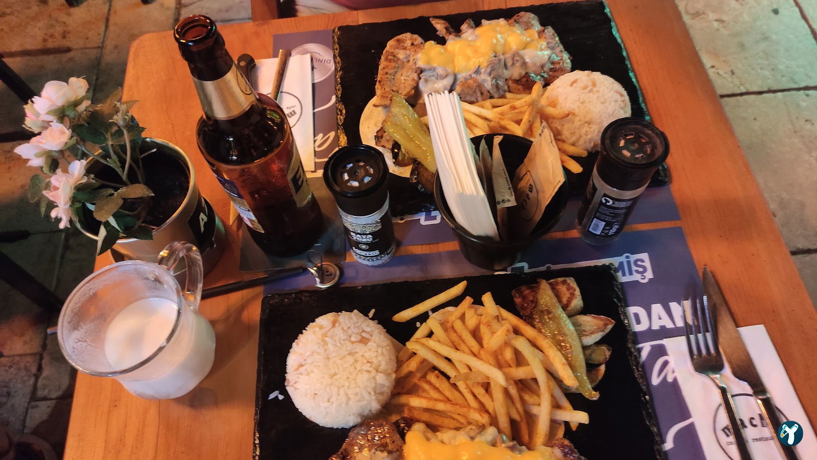 Macha Cafe Bistro