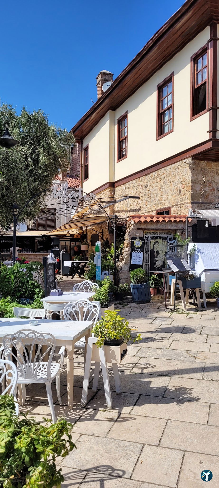 Macha Cafe Bistro