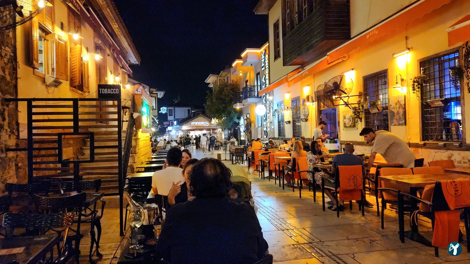 Macha Cafe Bistro
