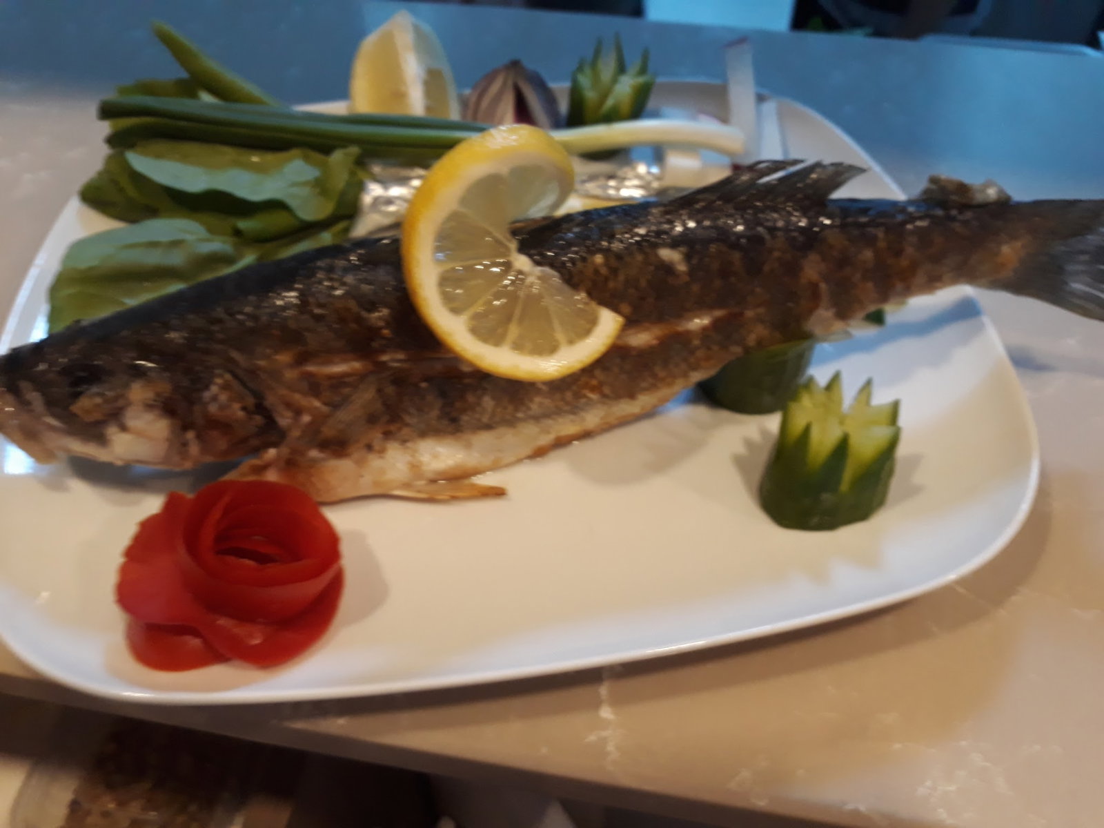 Kalabalık -Et -Balık Deniz Ürünleri Restoranı