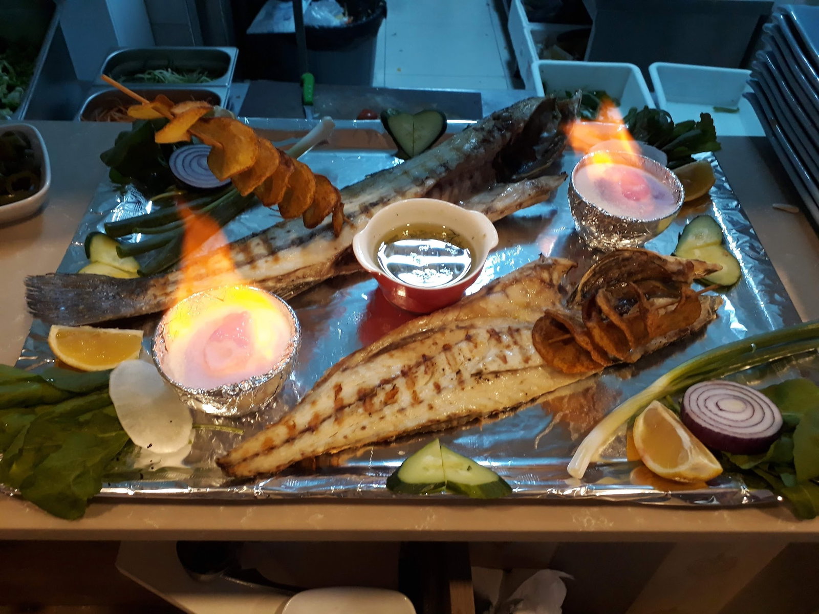 Kalabalık -Et -Balık Deniz Ürünleri Restoranı