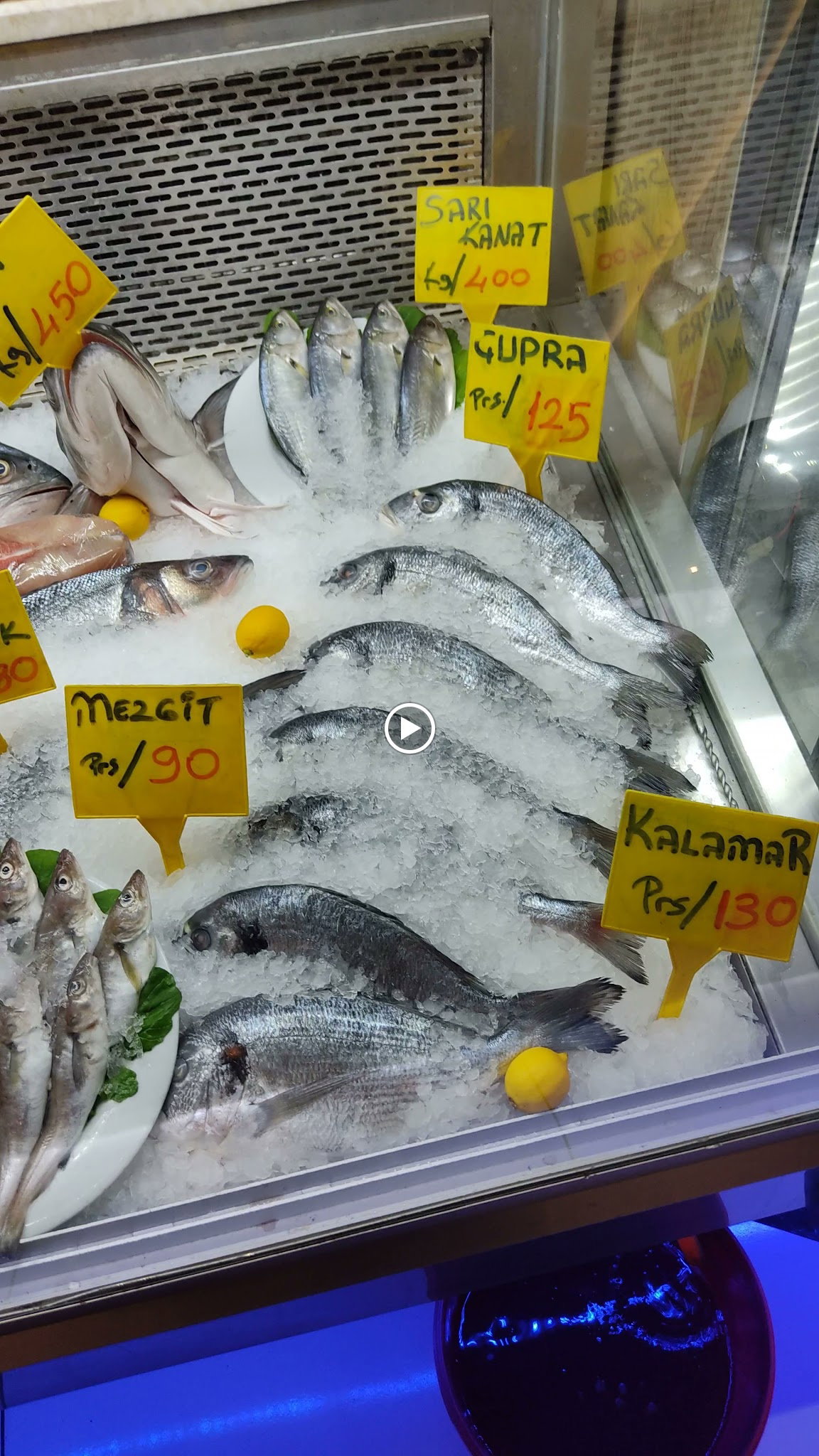 Kalabalık -Et -Balık Deniz Ürünleri Restoranı