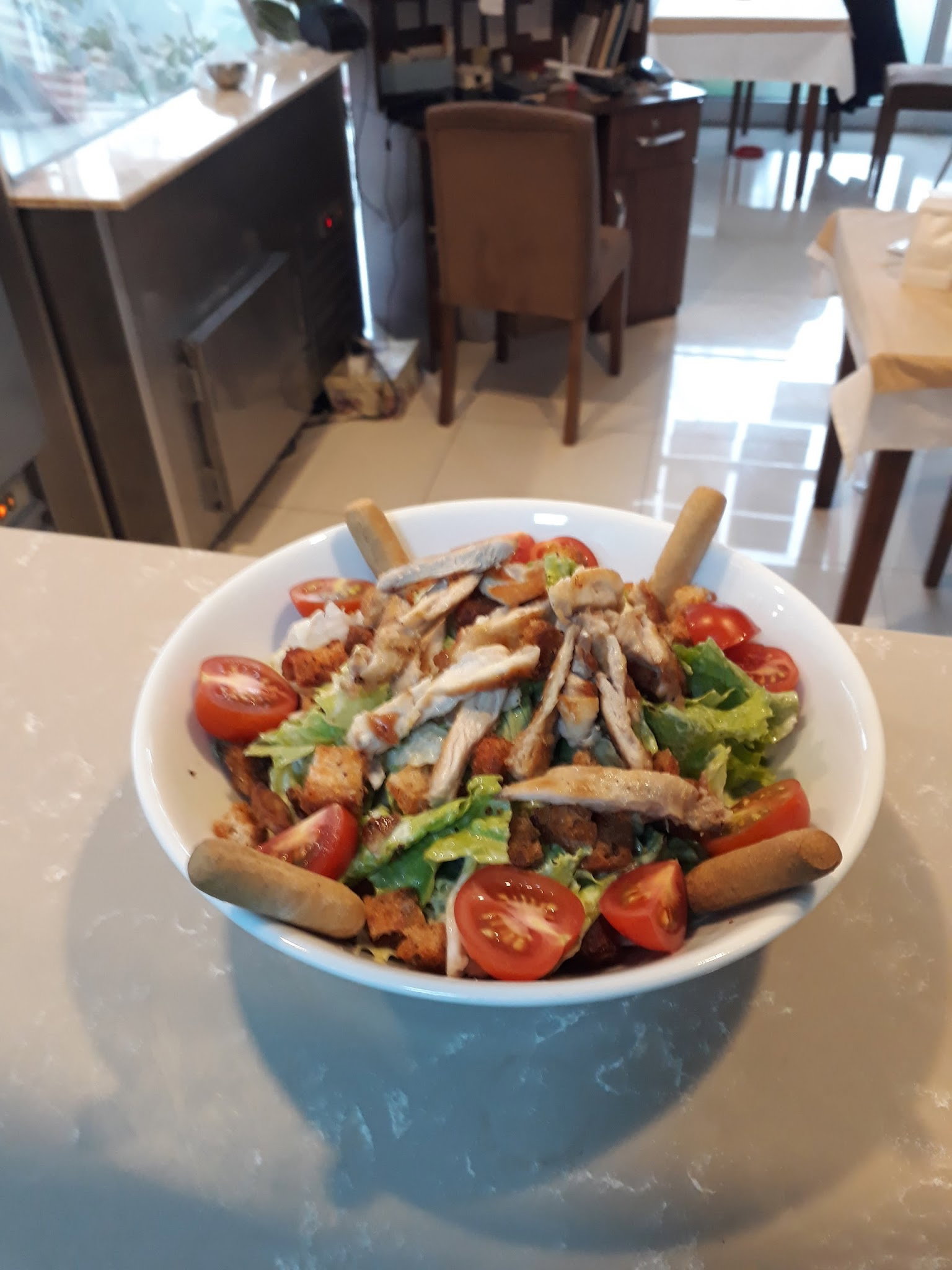 Kalabalık -Et -Balık Deniz Ürünleri Restoranı