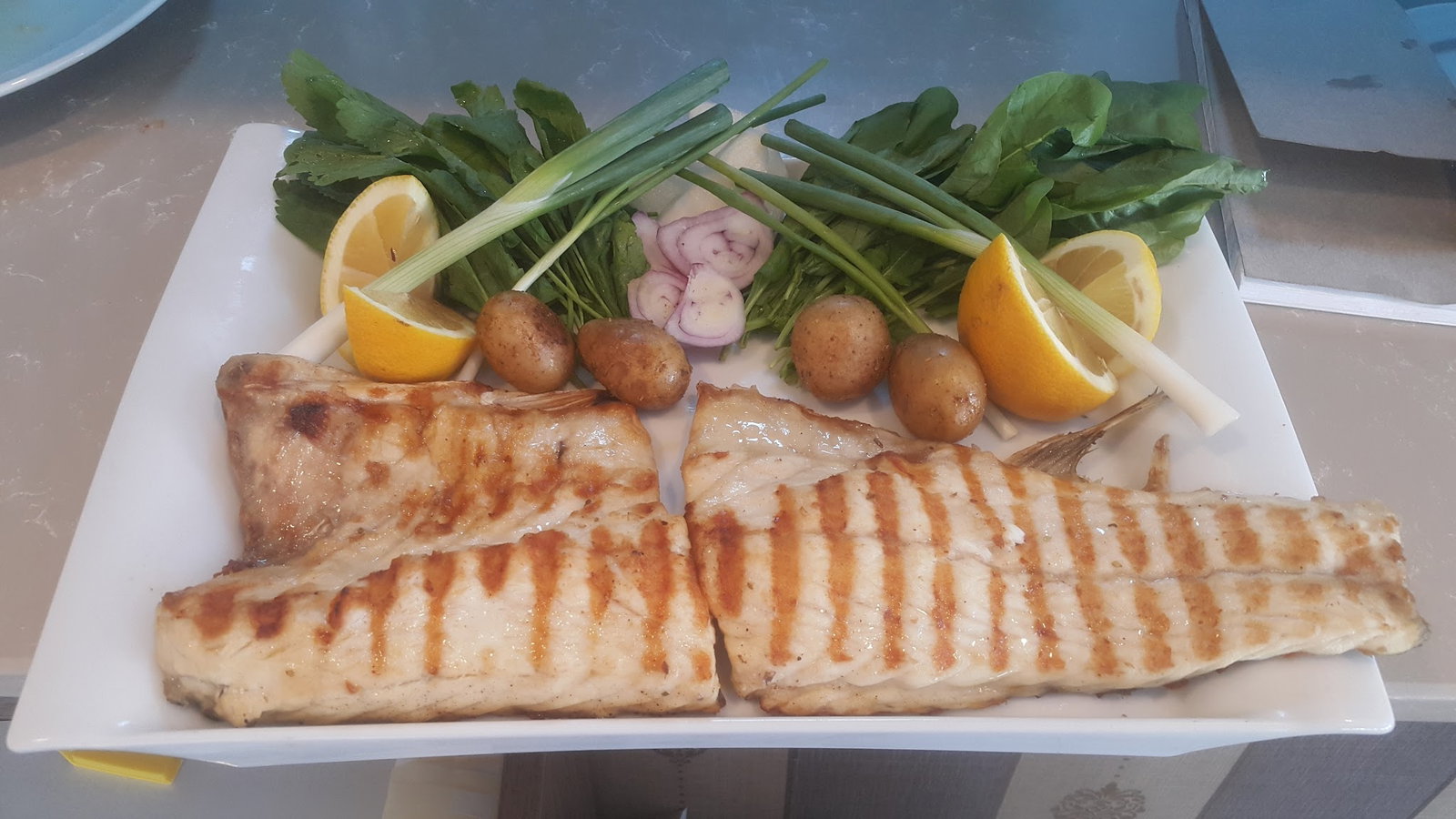 Kalabalık -Et -Balık Deniz Ürünleri Restoranı