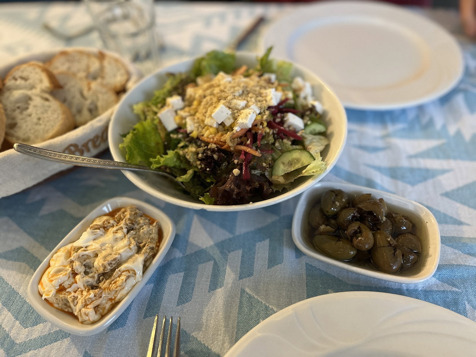 Kalabalık -Et -Balık Deniz Ürünleri Restoranı